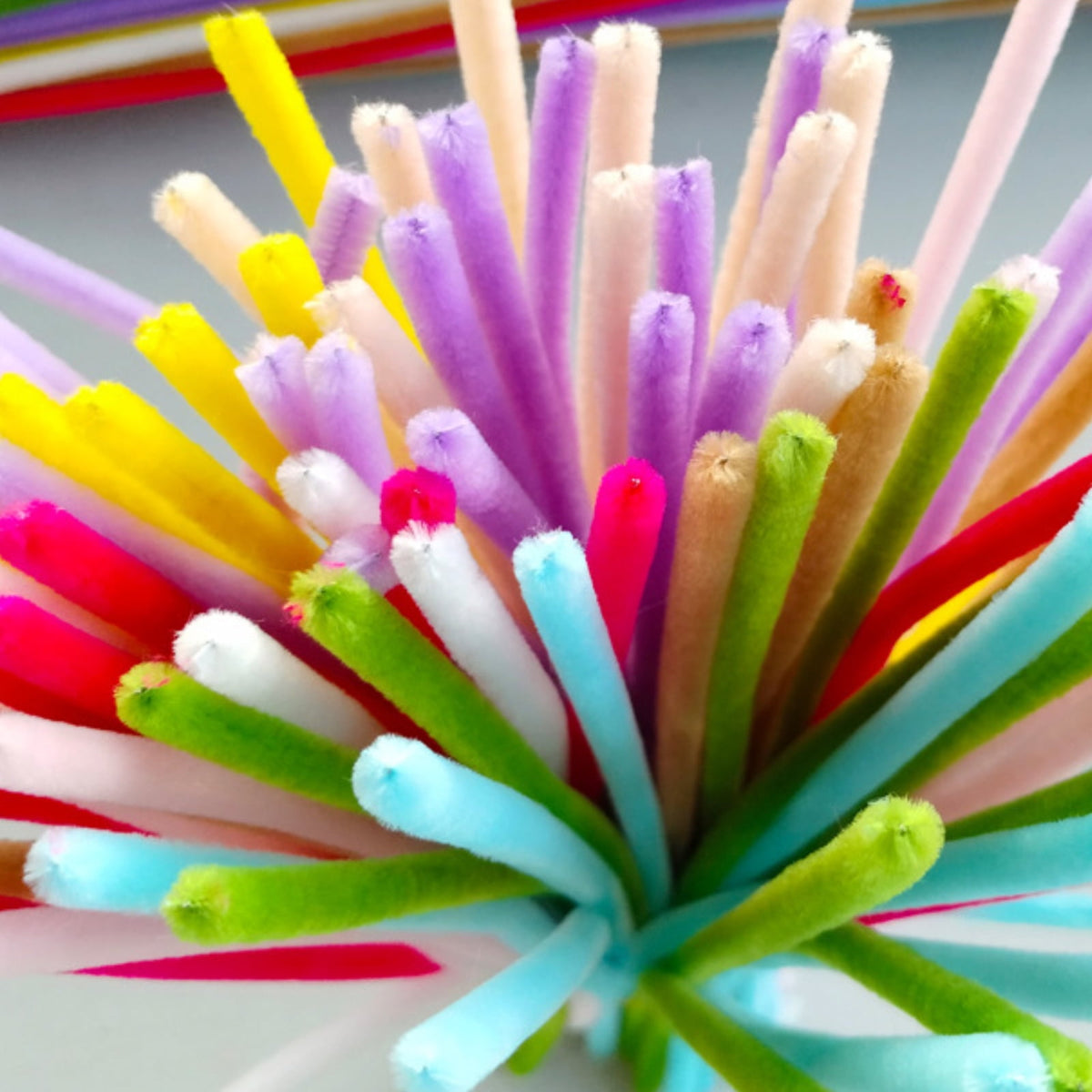 Pipe Cleaners, Skin Colour, 6 mm x 12 in, 100 Pieces - Image 6
