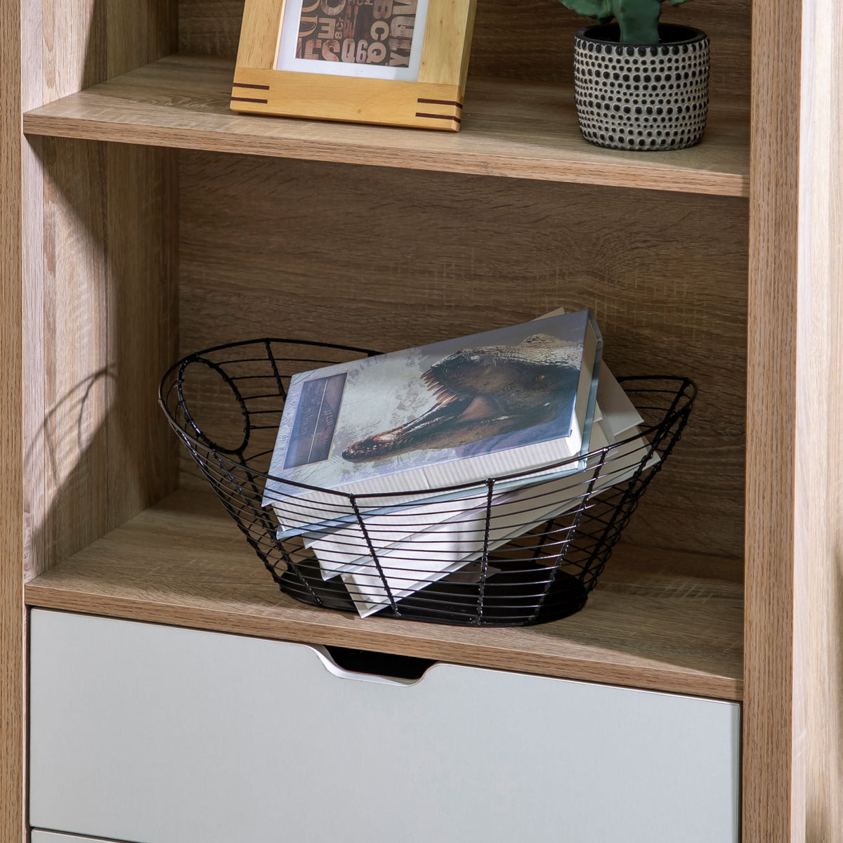 Handcrafted Black Wire Basket with Cutout Handles - Image 4
